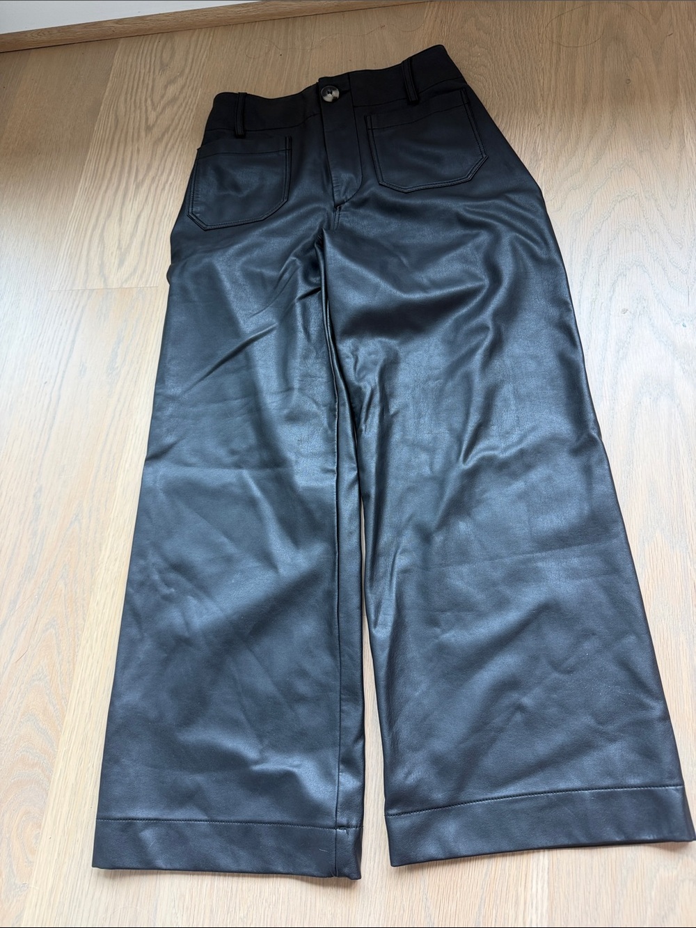 Maeve Anthropologie Collette faux leather crop pants like new size 25 - Picture 2 of 5